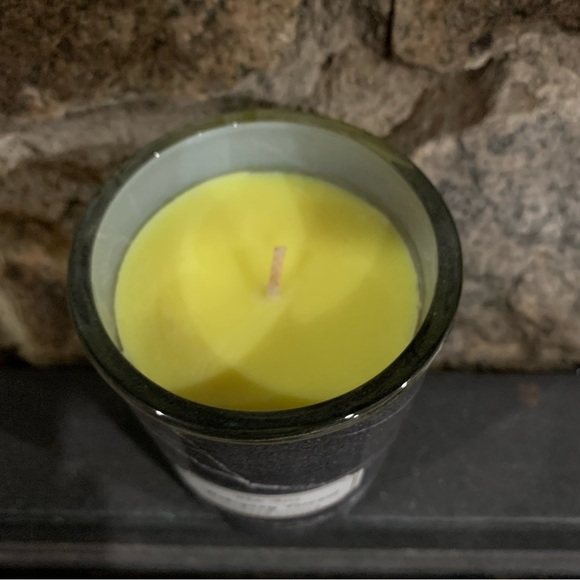 Bath & Body Works White Barn Mahogany Coconut Scented Candle 6.3 oz - Picture 3 of 5